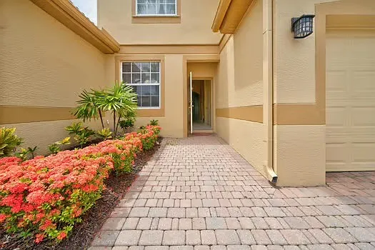7880 Lake Sawgrass Loop #5212