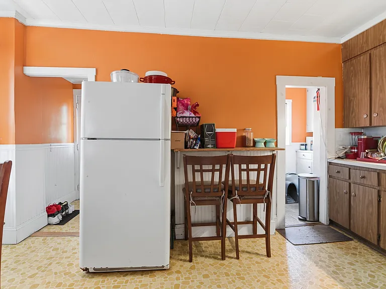 113 Nightingale Ave #1 — Photo 9