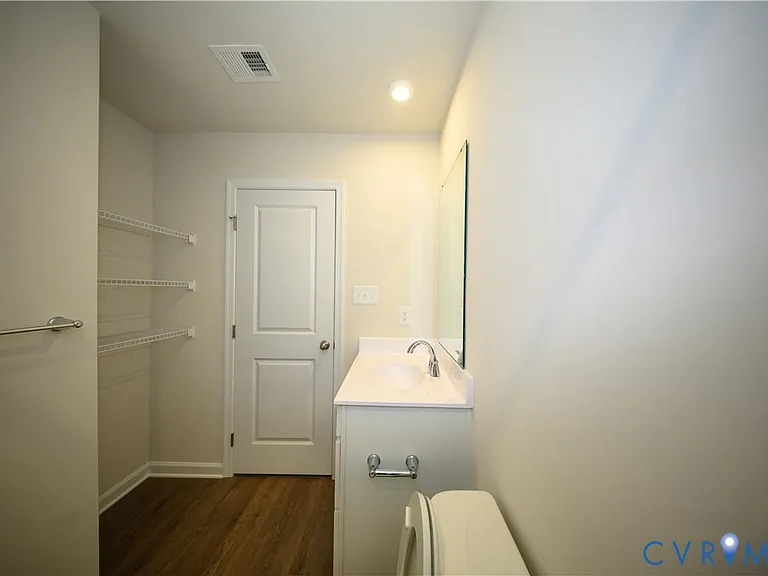 1121 Canterbury Ridge Rd — Photo 32