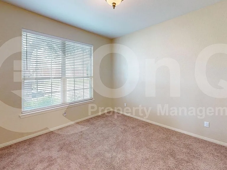 4800 Rum St — Photo 17