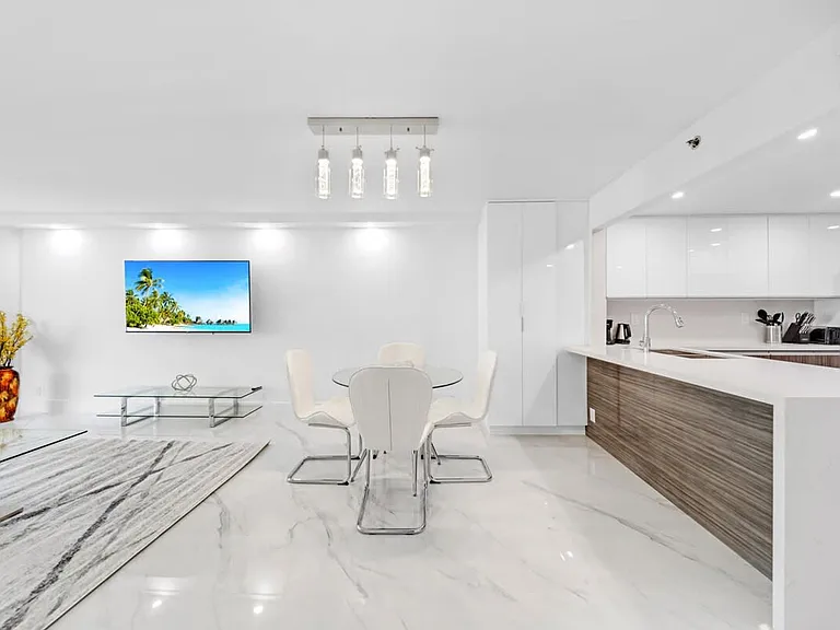 1717 N Bayshore Dr #ID1054099P — Photo 3