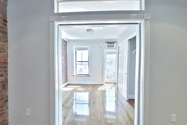 Rented by Centennial Properties NY | media 9