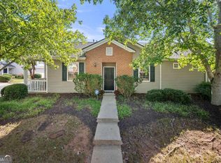 404 W Oaks Trl, Woodstock, GA 30188