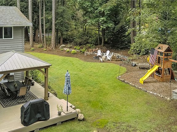 4th image of 2965 SE Royalwood Pl
