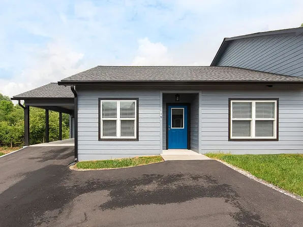 19 Diamond Ave, Franklin, NC 28734