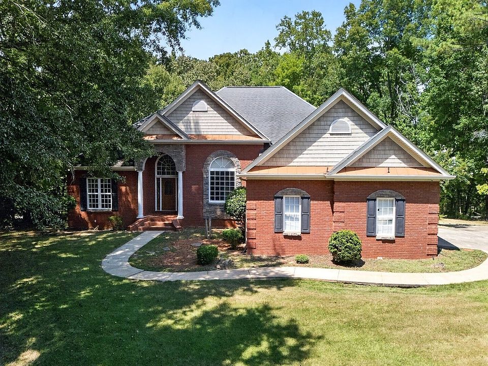 1st image of 4002 White Oak Ln
