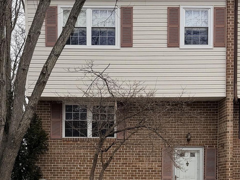 1st image of 2820 Aspen Hill Rd