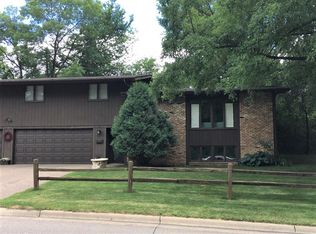 4905 W 44th St, Edina, MN 55424