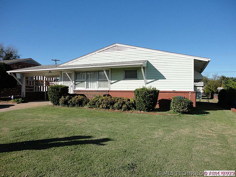 1st image of 1815 E Woodrow Pl