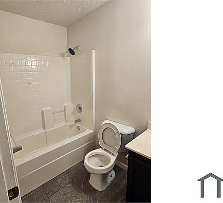 3rd image of 3904 Golden Horn Ln