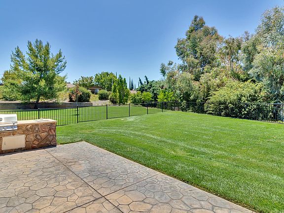 5th image of 721 Strada Casalingo Ct