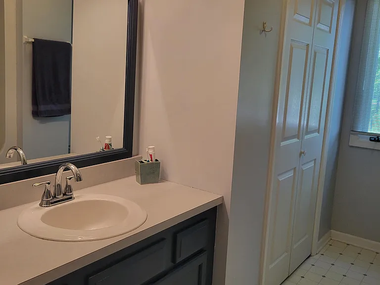 111 Gilford Ter — Photo 21