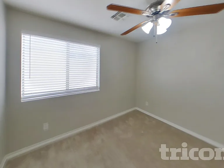 12922 W Fleetwood Ln — Photo 9