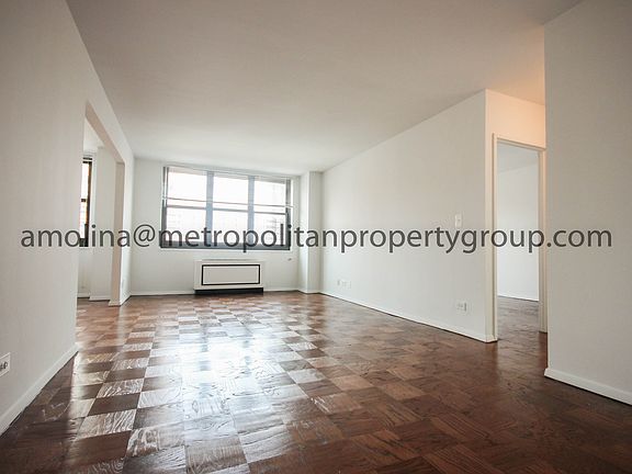 3rd image of 200 E 72nd St #12AN