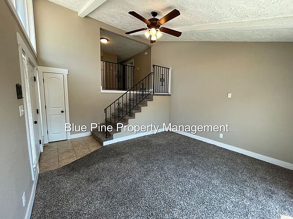 4th image of 1201 N Skyline Dr #2