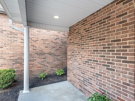 2nd image of 6924 La Christa Way