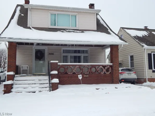 4690 E 90th St, Garfield Heights, OH 44125