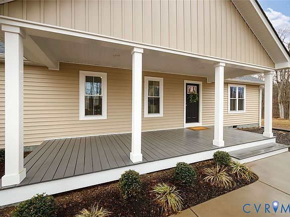 3rd image of 693 Gully Tavern Rd