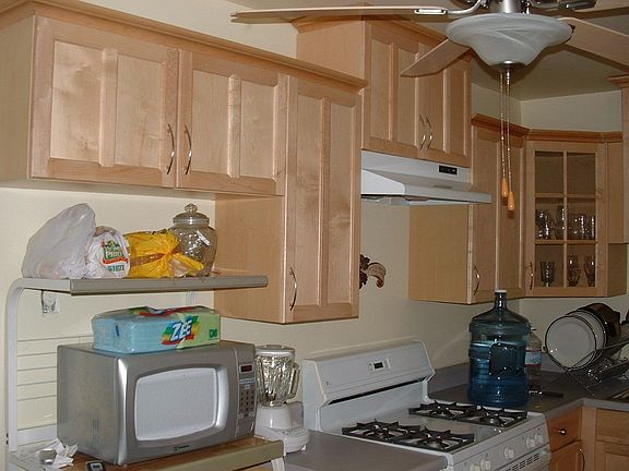 3rd image of 1227 Echelon Ave