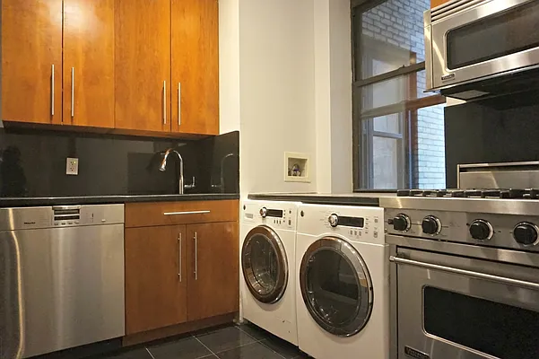 Rented by Metropolitan Equities | media 6