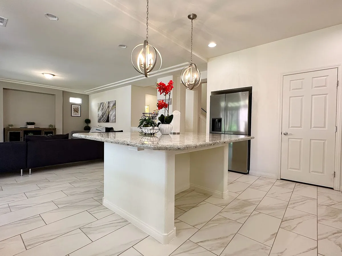 Building Photo - 8573 Silver Coast St