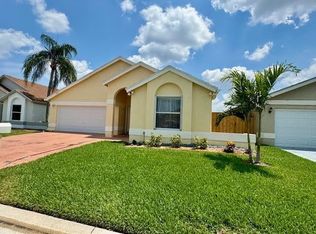 1255 Waterway Cove Dr, Wellington, FL 33414