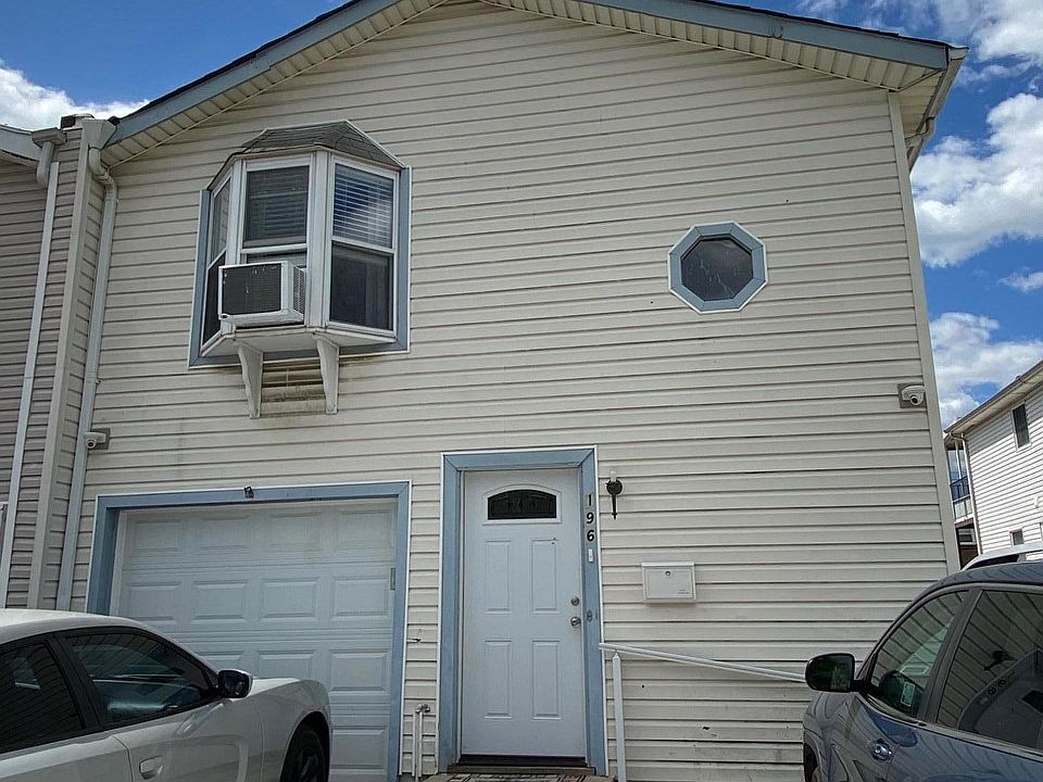 1st image of 196 Regis Dr