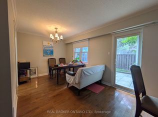 1951 Rathburn Rd E #218, Mississauga, ON L4W2N9
