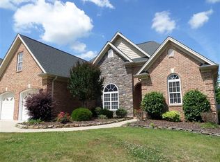 235 Red Hawk Ln, Winston Salem, NC 27107