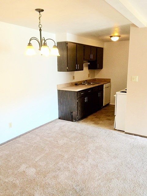 1st image of 808 W Pine Hill Ln APT 10