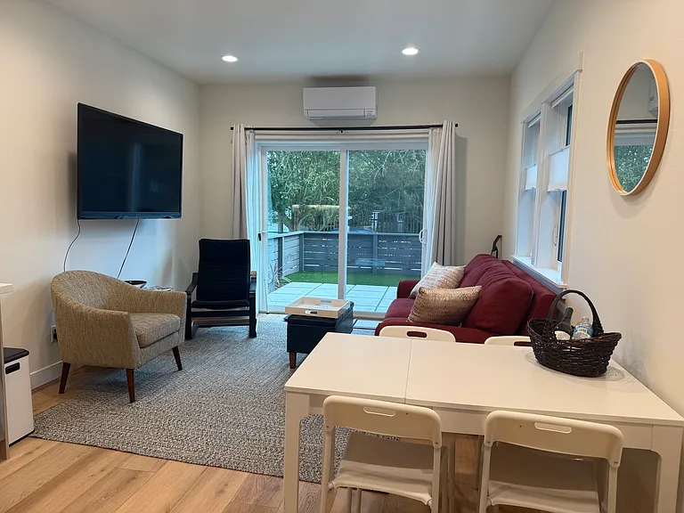 B1004 N 48th St — Photo 20