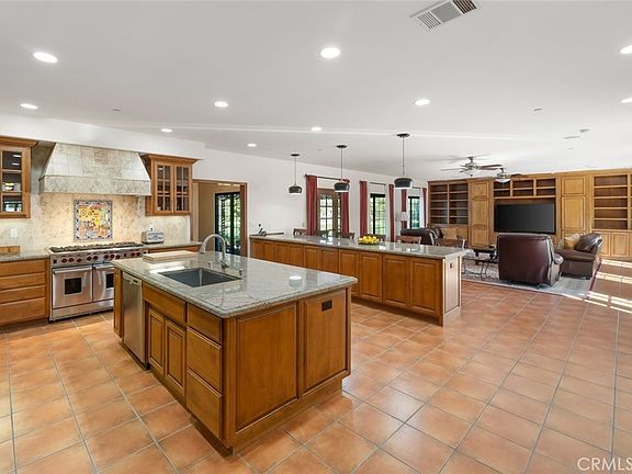 3rd image of 846 Via Concha Rd
