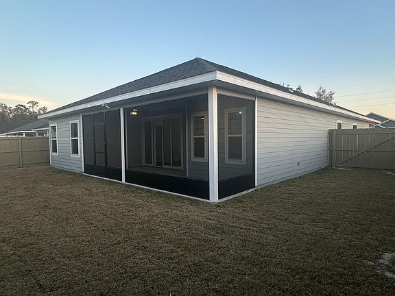 3rd image of 6686 SW 12th Ln