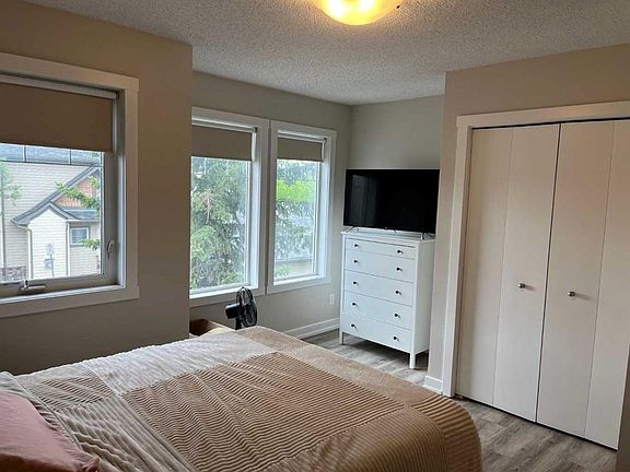 5th image of 2445 E Kingsland Rd SE #303