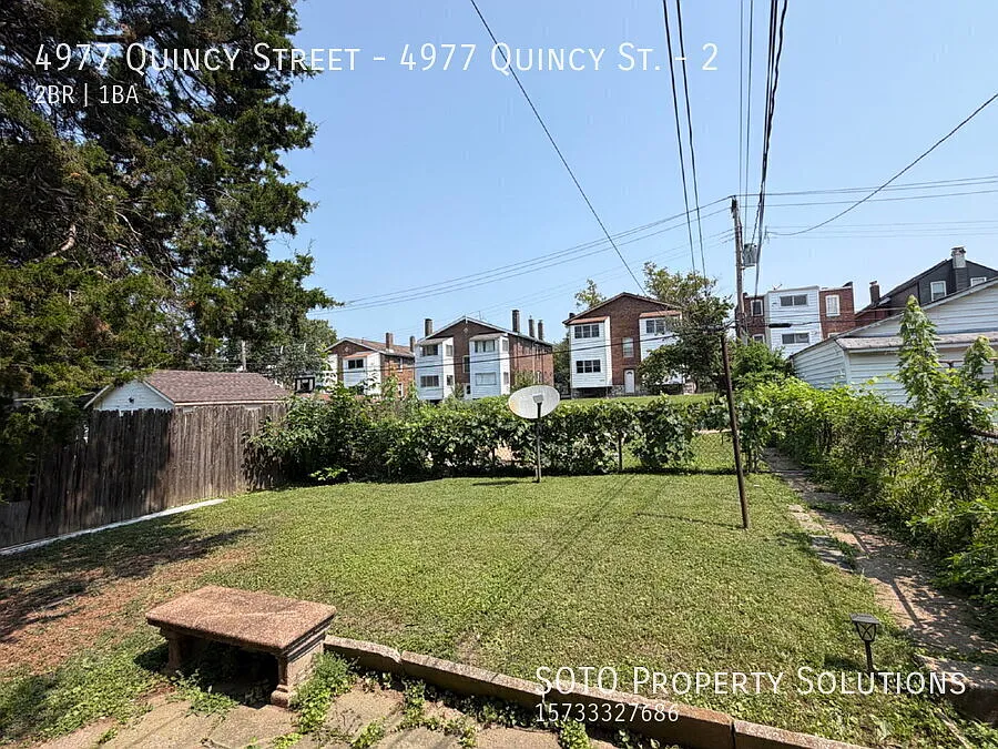 "Charming 2-Bedroom Duplex in Vibrant St. Louis Neighborhood!" — Photo 2