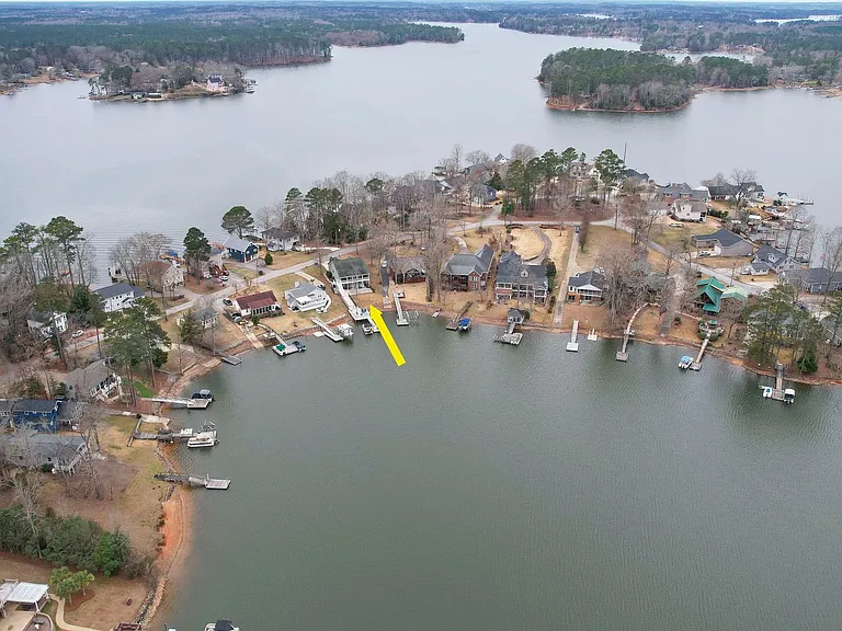 215 Mariners Pointe Rd — Photo 7