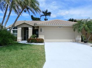 16252 Kelly Woods Dr, Fort Myers, FL 33908