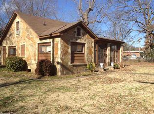 1153 Donaghey Ave, Conway, AR 72034