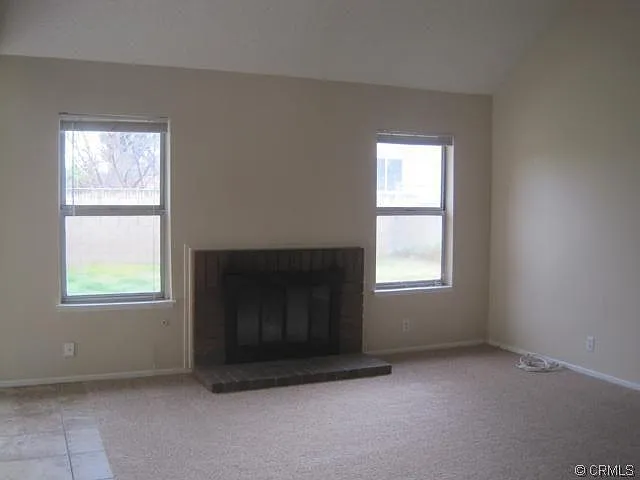 709 E Jackson St — Photo 8