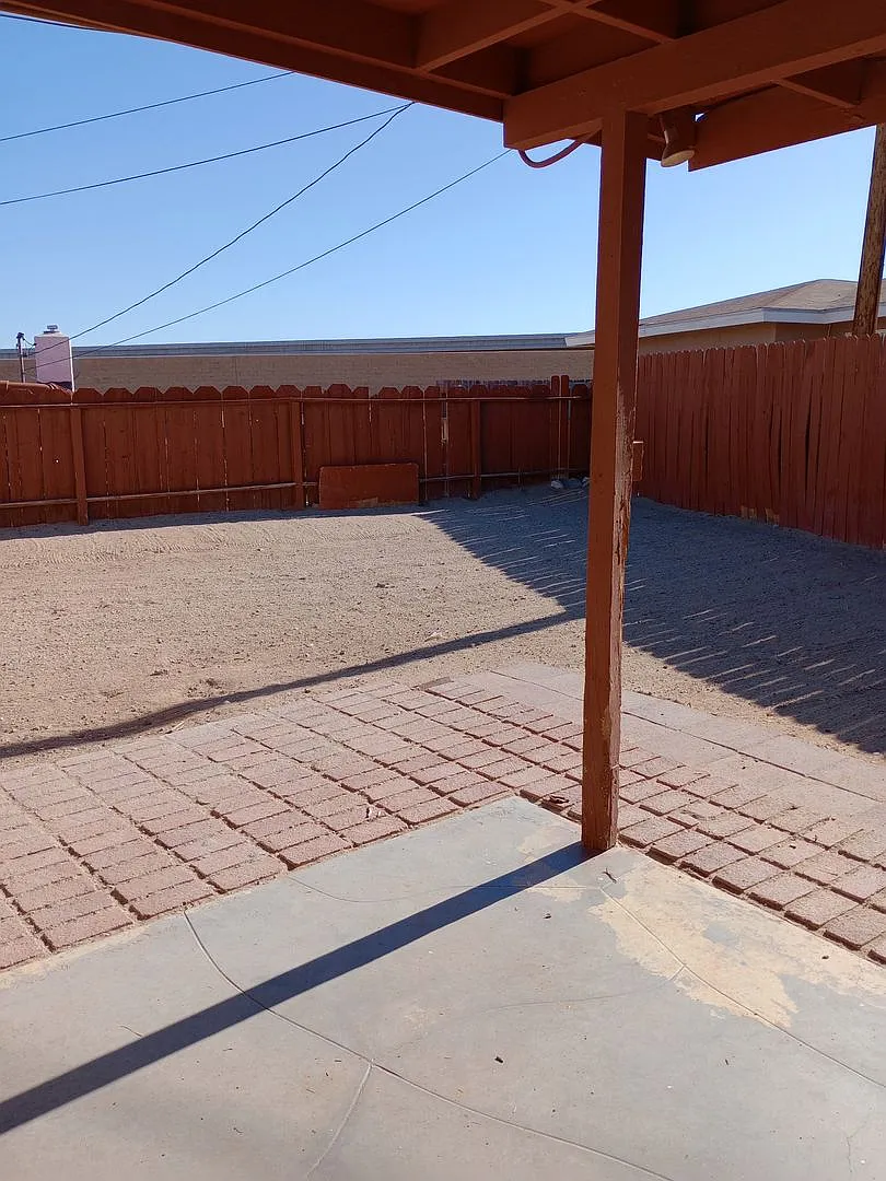Quiet 3 bedroom on Virginia Way — Photo 2