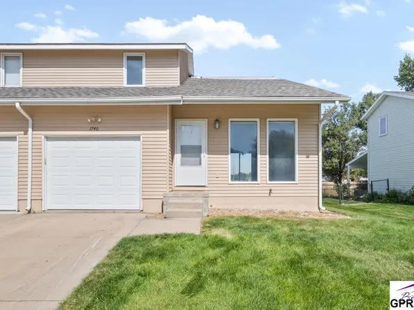 1740 W Dakota St, Fremont, NE 68025