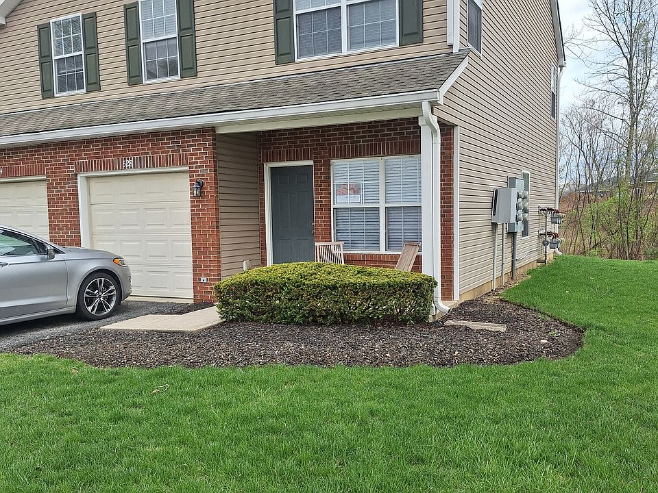 1st image of 528 Fullers Cir