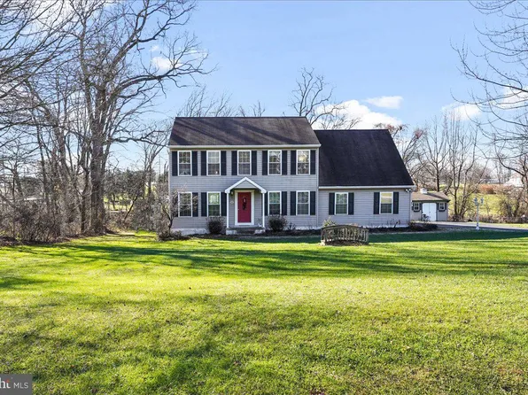 101 Rosewood Dr, Oxford, PA 19363