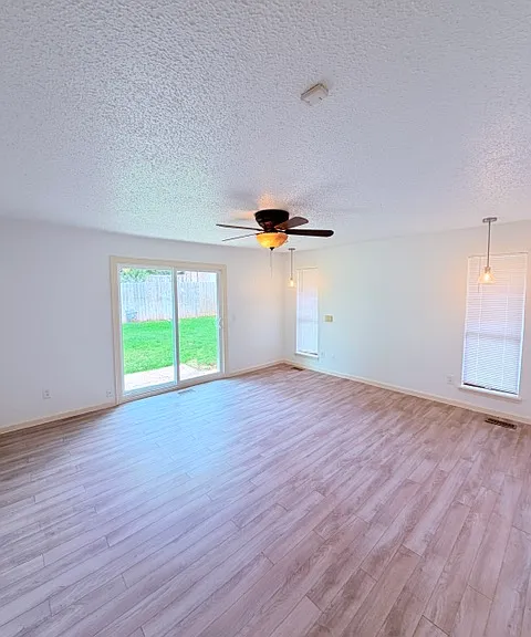 12301 Arrowhead Ter — Photo 12