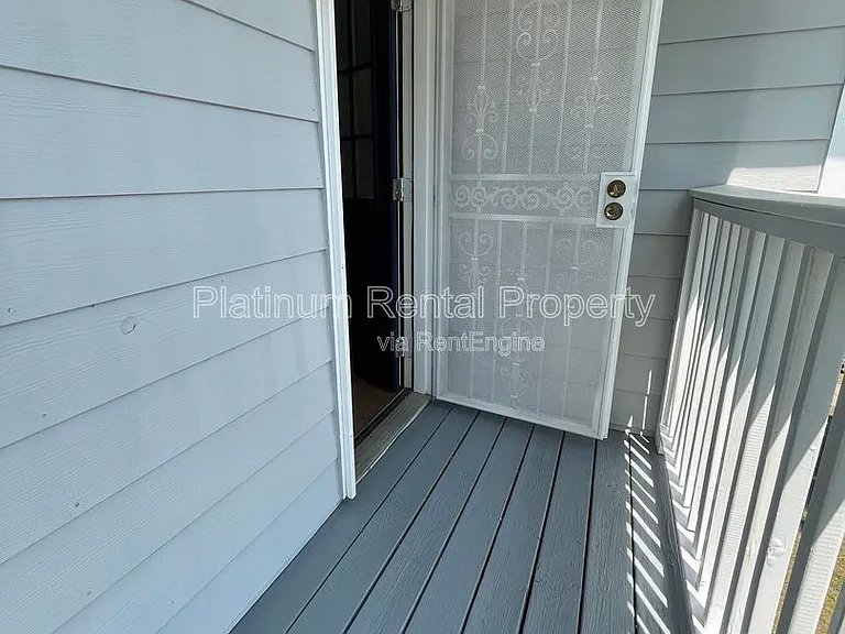 1135 Coleman St SW — Photo 28