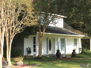 21685 Saint Marie Dr, Denham Springs, LA 70726