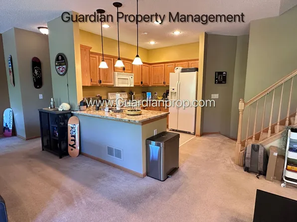 18355 Kerrville Trl, Lakeville, MN