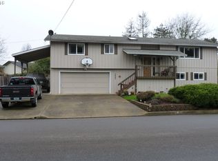 1367 NW Whipple Ave, Roseburg, OR
