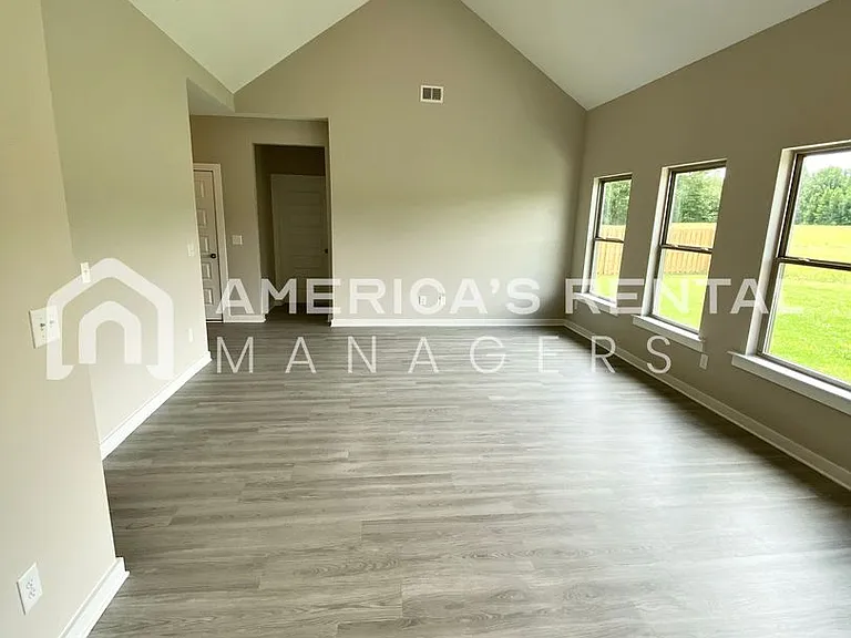 104 Ballington Way — Photo 5