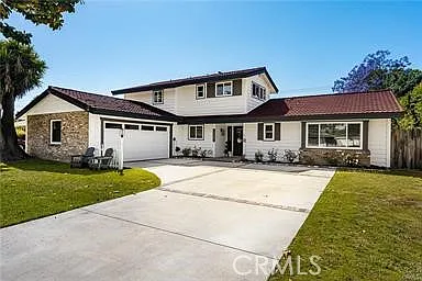 13381 Del Cerro Dr Photo 1